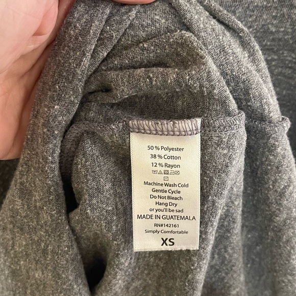 ❤️ 2 for $20 ❤️ Lularoe Randy gray with Aztec print sleeves XS - Picture 3 of 4